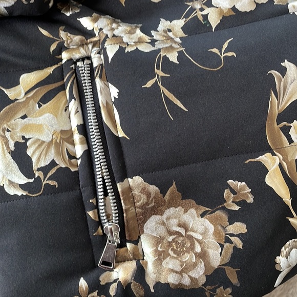 Floral jacket - Picture 4 of 6